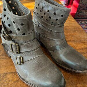 Women's Hinge Leather Pull On Buckle Ankle Boots  -9 -Gray